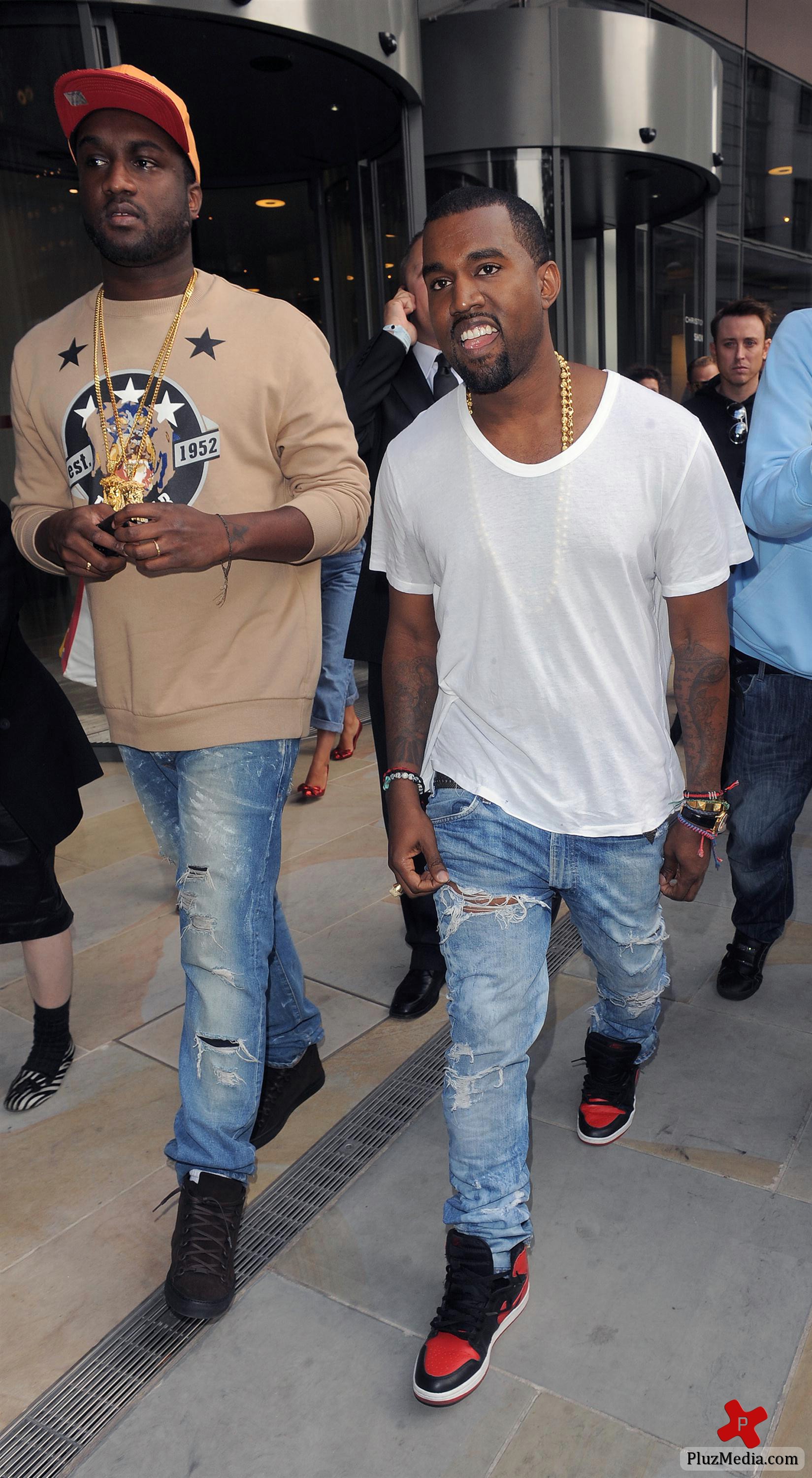 Kanye West - London Fashion Week Spring Summer 2012 - Christopher Kane - Outside | Picture 82271